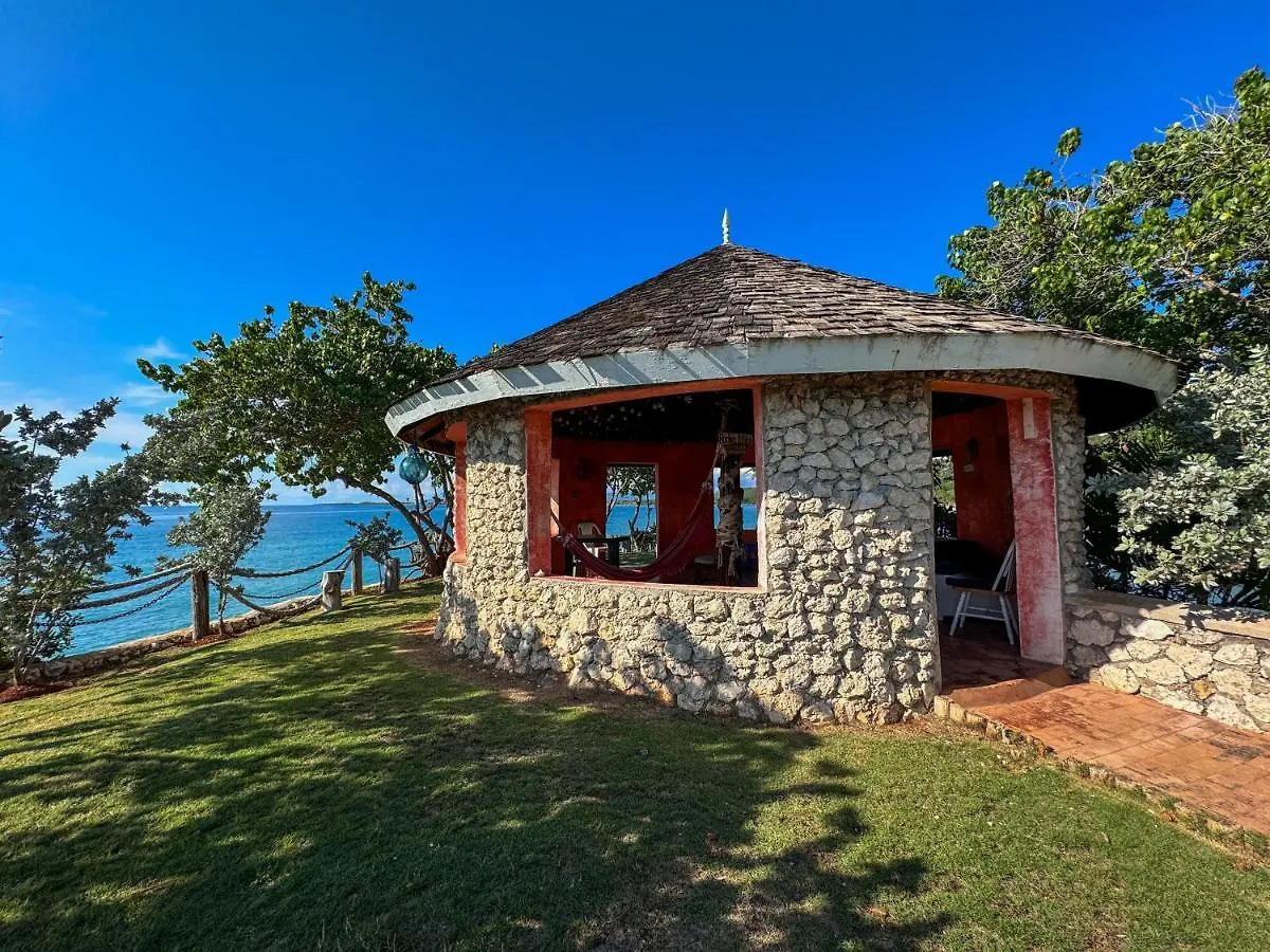 Unforgettable Villa Treasure Beach Guest house